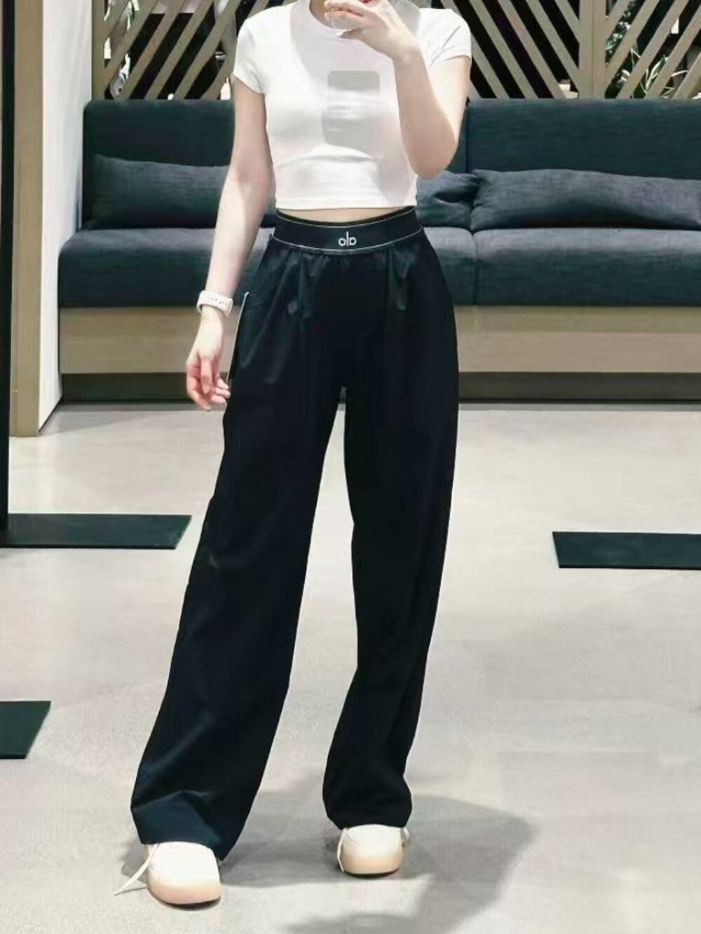 Brand New ALO Yoga😘 Black Straight-leg Suit Up Trouser, Regular XS-S